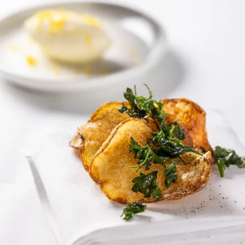 Restaurant-Havlit_Faaborg-Fjord_Gourmet chips på serviet.webp